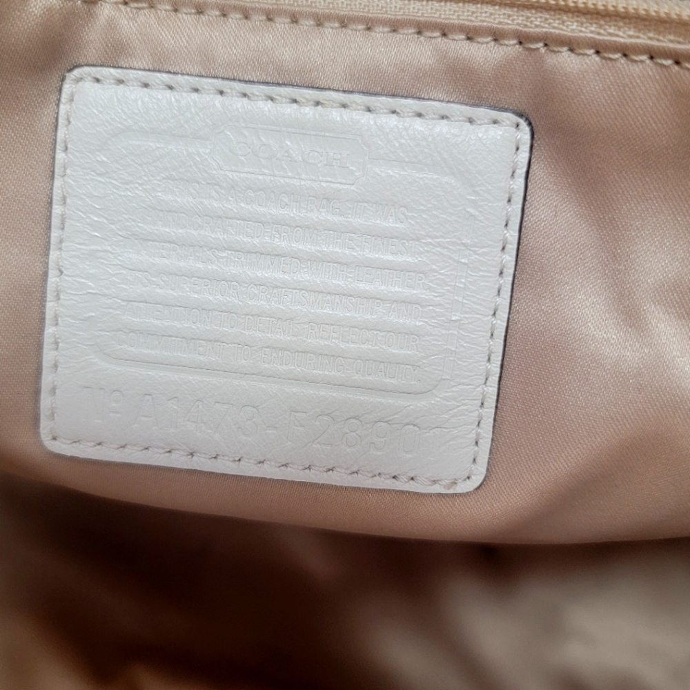 FLAWLESS Coach Campbell Signature Izzy Ivory Hand/Shoulder Bag P40 - Picture 3 of 8